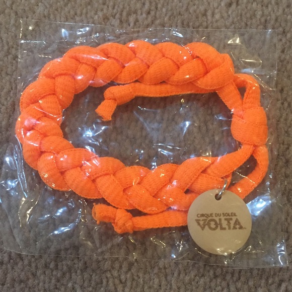 Cirque Du Soleil Volta Bracelet - Picture 1 of 3